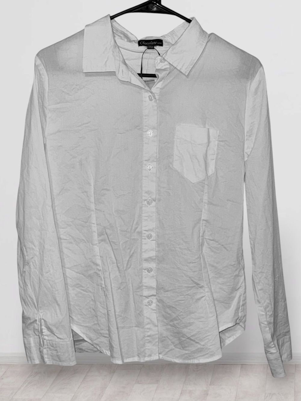 🌼Chocolate USA White Button-Up Dress Shirt